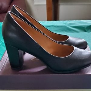 Clarks stacked heels size 8.